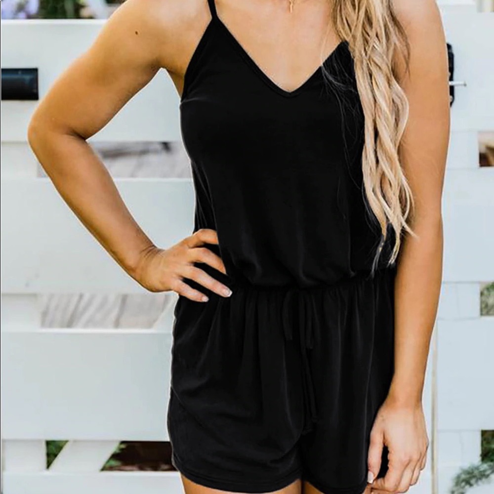 NWT Spaghetti Strap V Neck Crisscross Romper